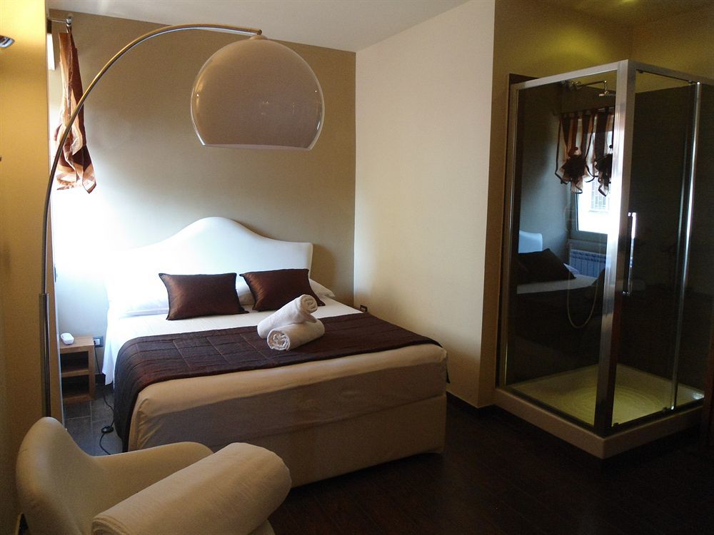 Aida Charming Rooms โรม ภายนอก รูปภาพ