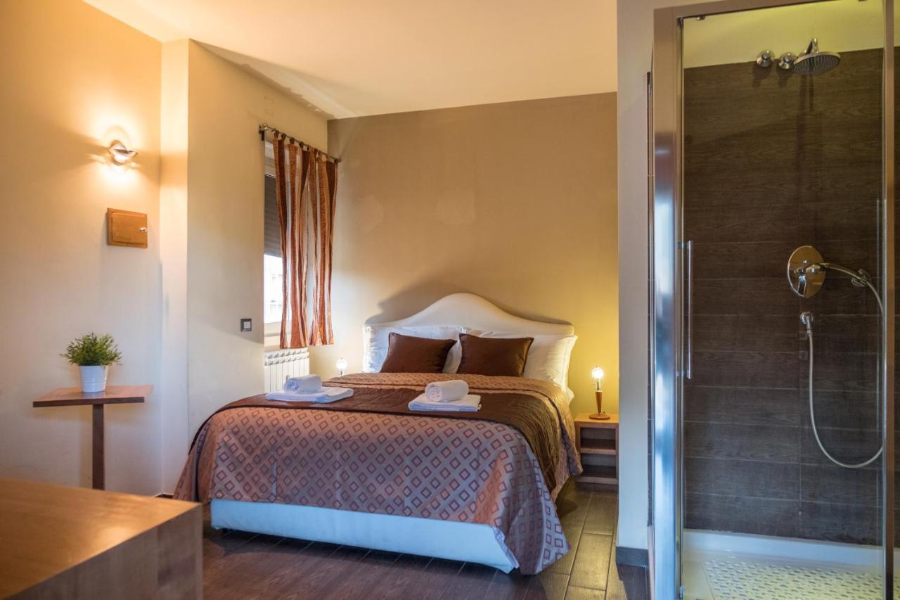 Aida Charming Rooms โรม ภายนอก รูปภาพ
